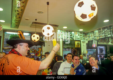 `Manolo el del Bombo´ Joking with fans of Valencia FC. In Bar of Manolo el del Bombo ( 5, Valencia FC square).In front of Valenc Stock Photo